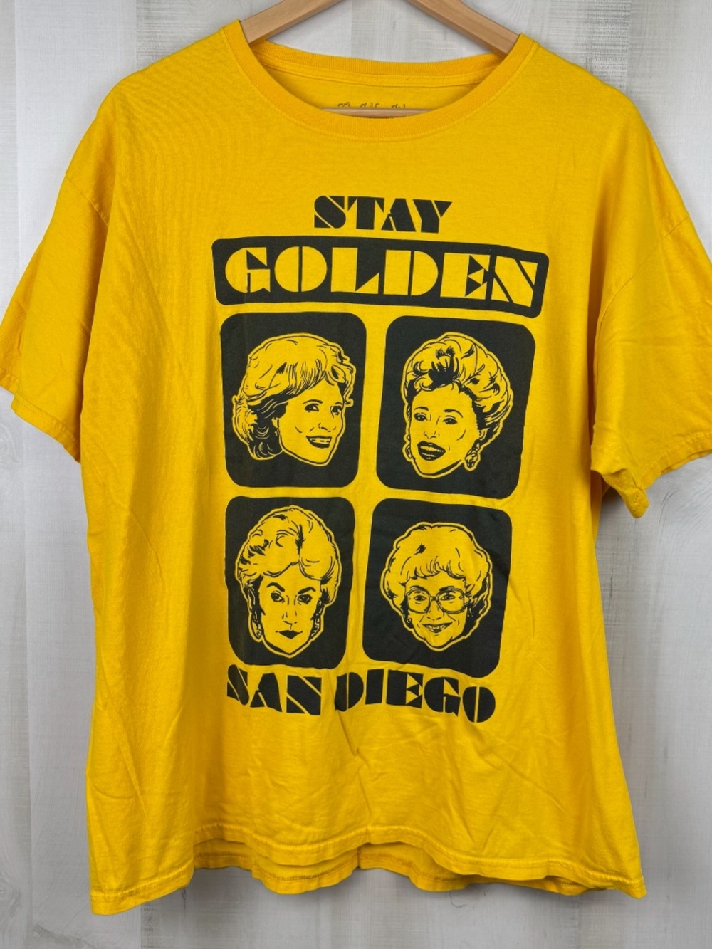 The Golden Girls Men’s Short Sleeve T-Shirt Stay Golden San Diego Yellow XL